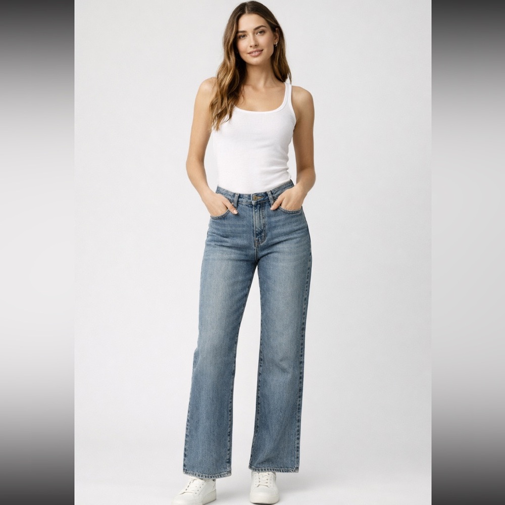 Wrangler Aura Women's Medium Washed Jeans Size 12 Regular Short